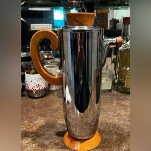 Manning Bowman art deco cocktail shaker